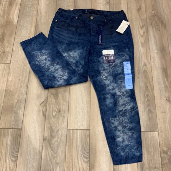 Bandolino Lisbeth Skinny Jeans Denim Curvy Crop Super Luxe Paisley Women’s 10 - Picture 10 of 11
